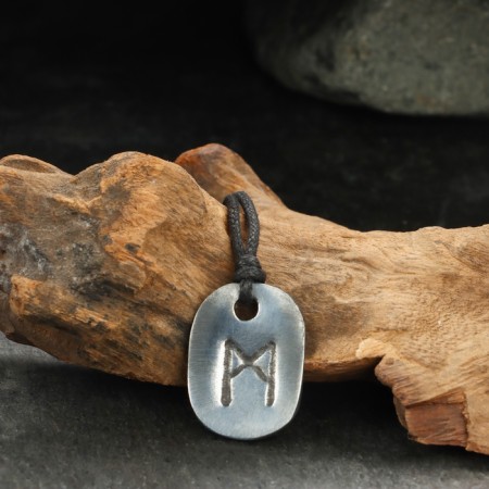 Amulet "Scandinavian runes", Runa Mannas, 21x29mm, metallic