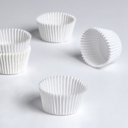 Baking uniform, white 4.5 x 2.9 cm