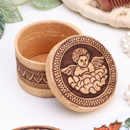 Small box "Angel", d = 6.5 cm, h = 4 cm