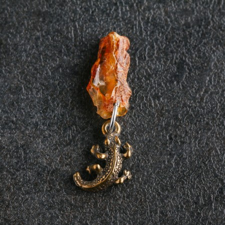 Talisman's keychain "Lizard", brass, amber