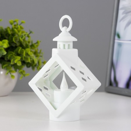 Nightmare "Candle in Cuba" 3xlr1130 White 5x9x14.5 cm Risalux