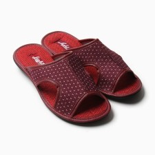 Women's slippers, size 39