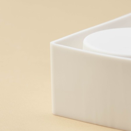 The shape for mousse desserts and baking is the “Circle”, 39 × 8 × 4.7 cm, 5 cells (D = 7.2 cm), white color-5