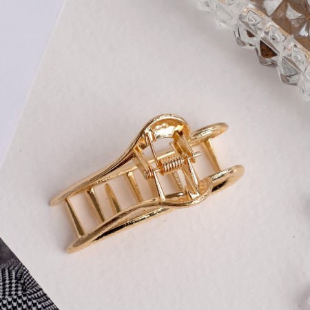Hair crab "Liberty" heart, 4 cm, matte gold-1