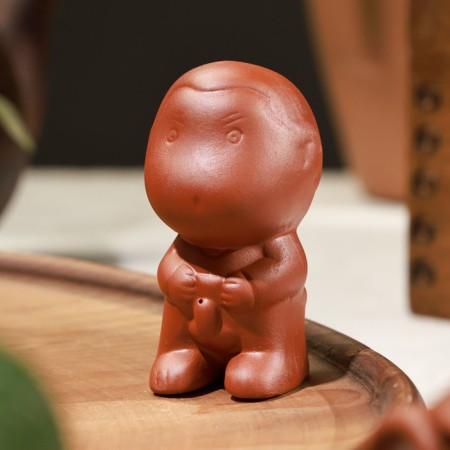 Figure for the tea ceremony "Pissing Boy" 3.5x3.5x6cm-1