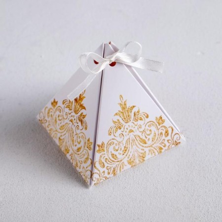 Bonbonniere box, gift packaging, “Luxury of gold”, 7.2 x 7.2 cm-1