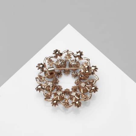 Brooch "Salute", colored in light coffee gold-3
