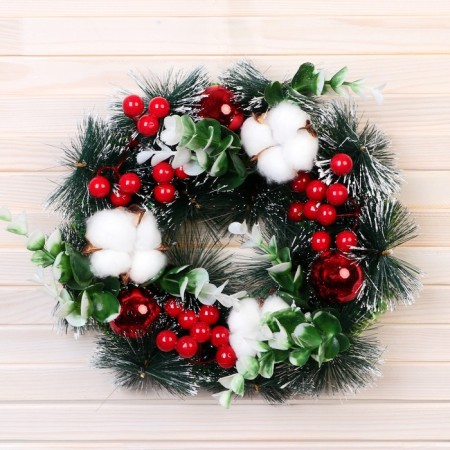 New Year's wreath d- 20 cm "Cozy fairy tale" Cotton berries