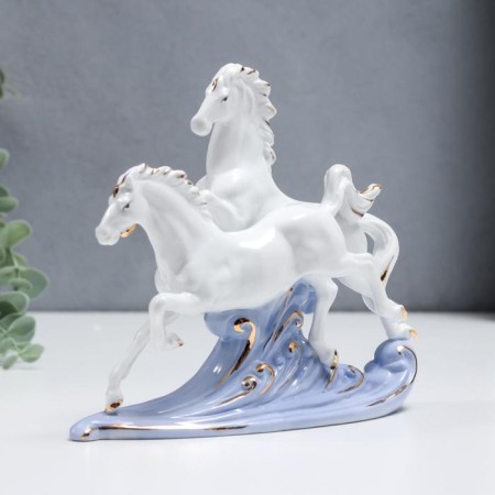 Souvenir Ceramics "Benching of Arab Hills" White with gold 16 cm-1