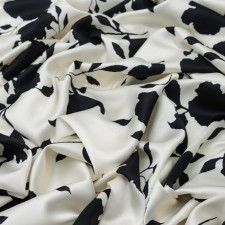 Payer satin fabric, width 150 cm, color is light cream