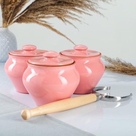 Set "Vyatka Ceramics Trio" 0.6 l x 3 pcs + grasp, pink