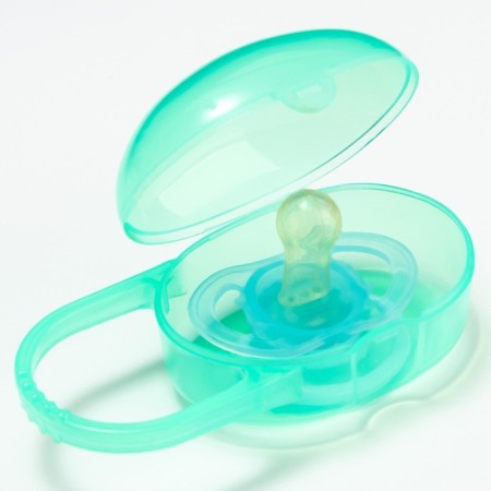 A container for storing and sterilizing children's nipples and dummy, green color-4