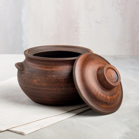 A baking pot with a lid "Loli", smooth, red clay, 0.6 l-1