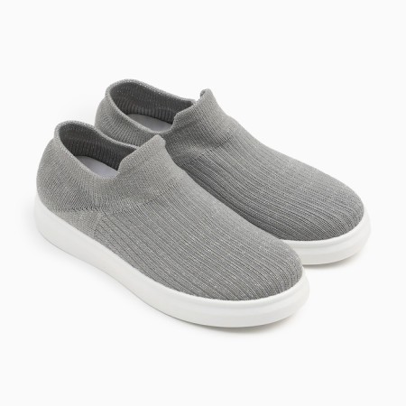 Baby sneakers (without laces), gray color, size 35