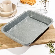 The form for baking 