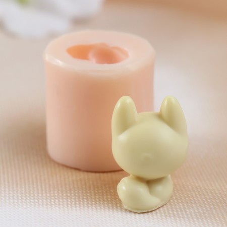 Mold silicone "cat" 2x2x3 cm-3