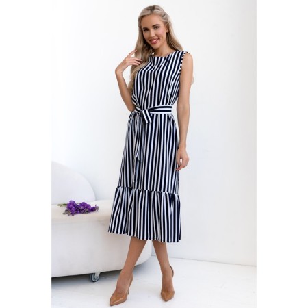 Women's dress, size 52-4