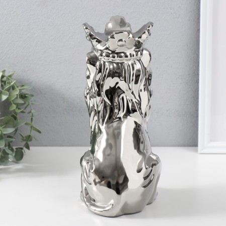 Souvenir Ceramics "Leo in the Crown" silver 17x12x26 cm-3
