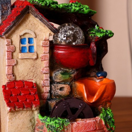 Fountain "House for Gnomics" 9.5x13x20 cm (with backlight)-1