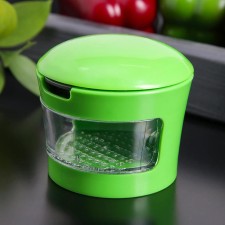 A device for cutting garlic 