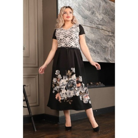 Women's dress, size 58-9