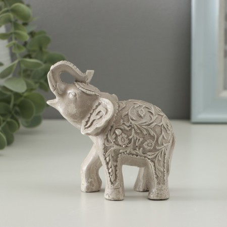 Figure "Carved" 10x10x5cm, ivory-1