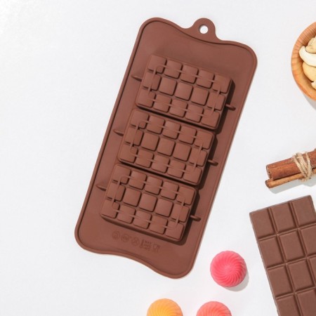 Mini-Dilan's chocolate form, silicone, 22 × 11cm, 3 cells (5 × 7.5 cm), brown color-1