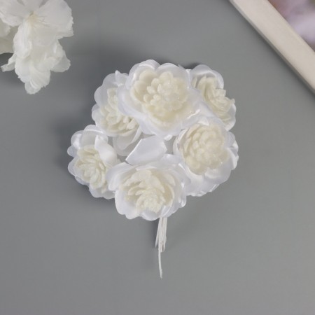 Decor for creativity "Camellia" White (1 set = 1 bouquet) in the bouquet 6 pcs 4x11 cm
