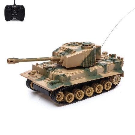 Radio -controlled “Winter” tank, works on the battery