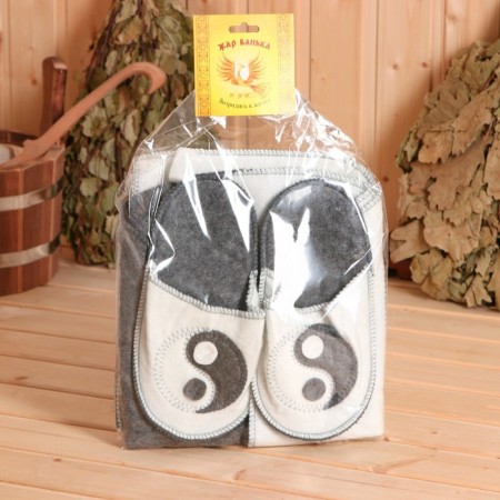 Set Gift 4 Women's objects "yin-yang" (hat, rug, mitten, slippers)-5