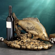 Bottle stand and glasses 