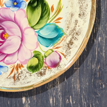 Tray with Zhostovskaya painting, d = 17 cm-1