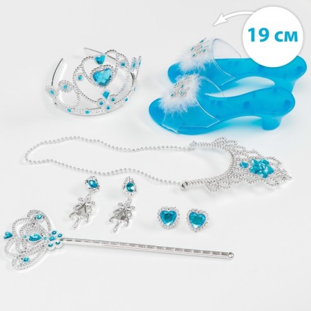 The set is "the most beautiful", cold heart, in a box, with shoes-2
