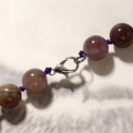 Beads Shar No. 10 through the Amethyst node Dark, 50 cm-2