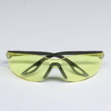 Open -type protective glasses yellow