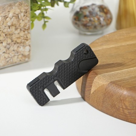 Carpet for knives of the share "Lovkach", 2 divisions, black color-1
