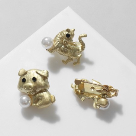 Brooch "Animals" Eastern horoscope, Mix shape, colored in matte gold (indivisible package 12 pcs., Price per pcs.)-2