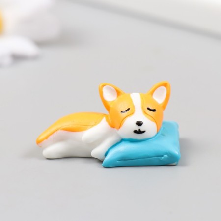 Figure for Florarium Polystone "Pyosik sleeps on a pillow of 4 cm"