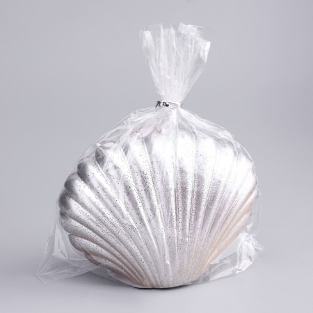 Figure Figure Varnished "shell", 3.2x4.5 cm, silver