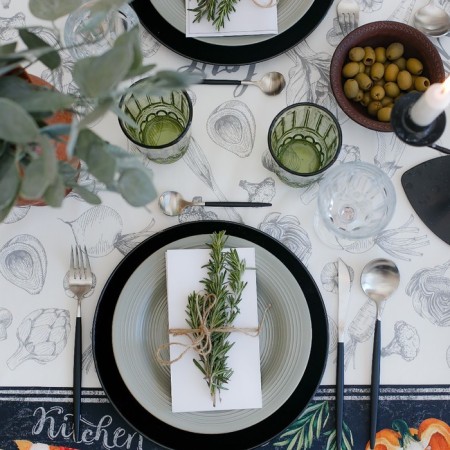 The tablecloth "Ethel" Delicious Fresh 149x180cm, 100% cotton, sarzha 190 g/m2-9