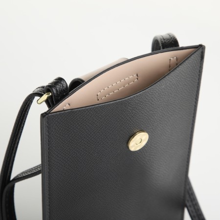 Female bag, cross-bodi, on the magnet, the color is black-4