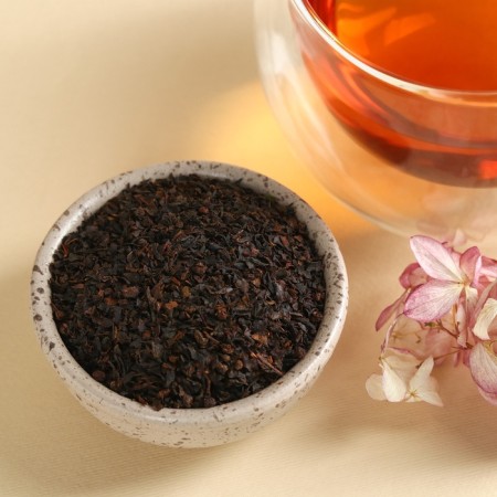 Set "March 8": Black tea with taste: Vanil and caramel 50 g, chocolate sweets 100 g.-3