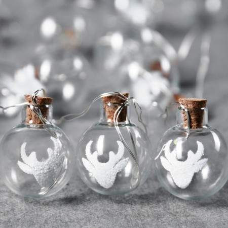Garland “thread” 1.6 m with nozzles “Balls with a deer”, IP20, silver thread, 15 LED, white glow, AAX2-1