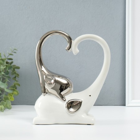 Souvenir Ceramics "Elephant with an elephant. Heart" White with silver 7.3x17.5x22 cm-3