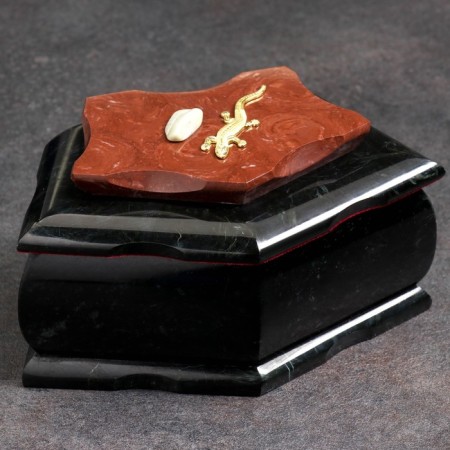 Casket "Pyathedral" 16x9x8 cm, natural stone, coil