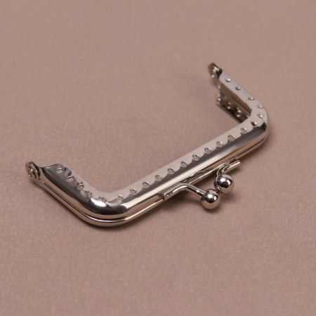Farmoire sewing "rectangle", 8 × 5 cm, silver color