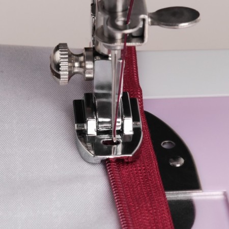 Law for sewing machines, for sewing a secret lightning, PF-30, 2.3 × 1.6 × 0.7 cm-3