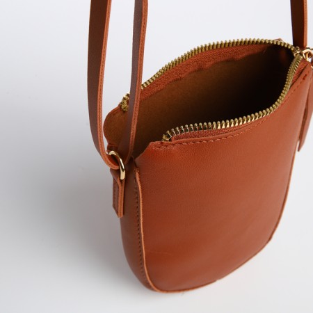 Bag Women's Cross-Bodi with a zipper, the color is red-4