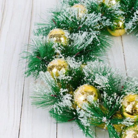 New Year's wreath D-30 cm "Golden balls in the hog"-1