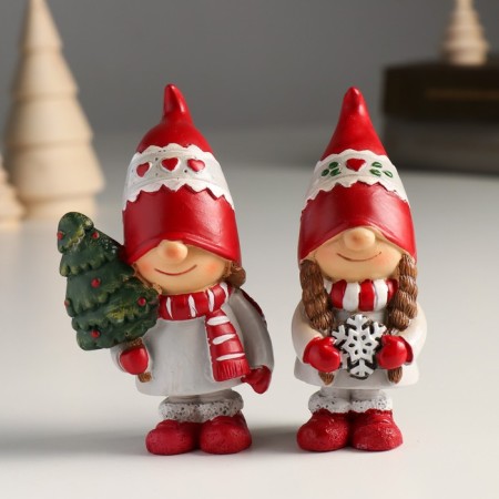 Souvenir Polystone "Baby with a snowflake/Baby with a Christmas tree" mix 5.5x5x10 cm